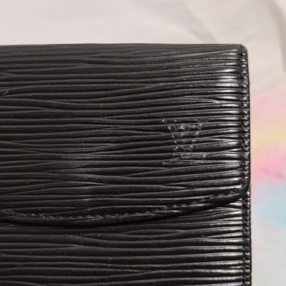 SALE! Authentic Louis Vuitton Black Epi Coin & Card Purse Vintage Wallet Unisex - Picture 3 of 13